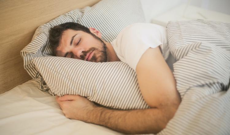 No dormir bien afecta la salud física y mental. Ilustrativa / Pexels