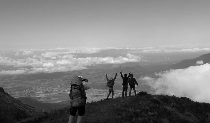 Me satisface, como panameño, haber llegado hasta la cima del Volcán Barú, de haber interactuado con extraños y haber contribuido solidariamente con su ingreso familiar, que circulará por esta tierra. Foto: Epasa.