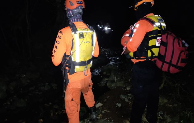 El joven de 14 años fue arrastrado por una cabeza de agua. Foto: Mayra Madrid