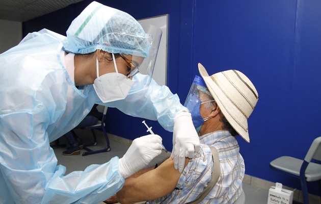 En Panamá se han aplicado más de 500 mil dosis de la vacuna de Pfizer. Foto: Cortesía Minsa