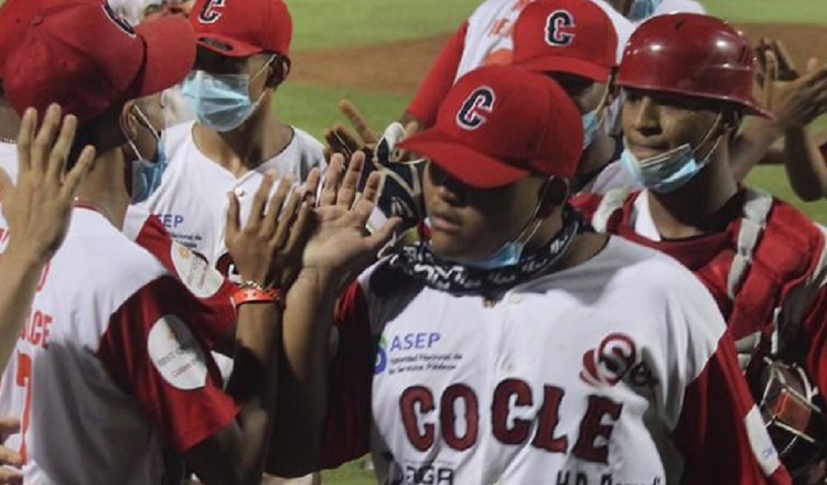 Coclé barrió a Panamá Oeste en las semifinales. Foto: Fedebeis