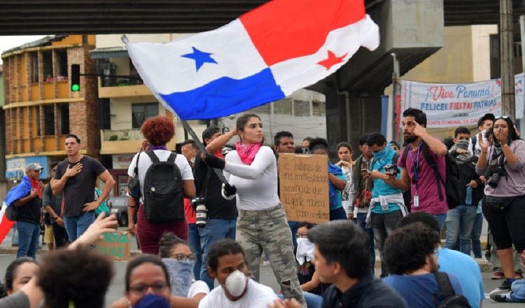 Protestas populares detuvieron la última intención de cambiar la Constitución. Foto: Archivo