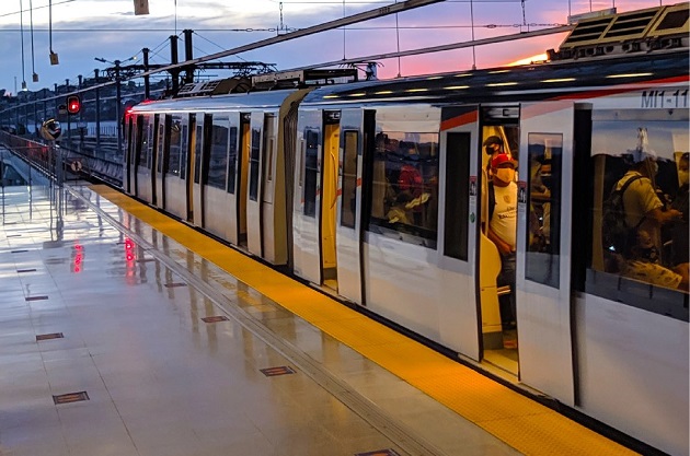 El Metro de Panamá recuerda a los usuarios no bajar la guardia contra el coronavirus. Foto: Cortesía Metro de Panamá