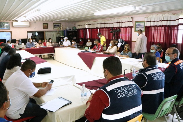 La reunión entre Meduca y gremios docentes tendrá la mediación de la Defensoría del Pueblo. Foto: Cortesía Defensoría del Pueblo