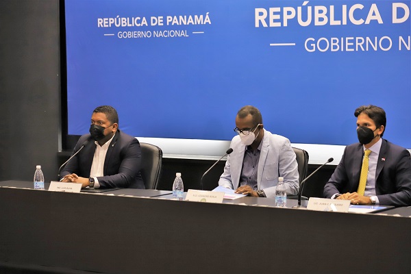 Permitirán a servidores y exservidores públicos solicitar un porcentaje de sus ahorros acumulados.