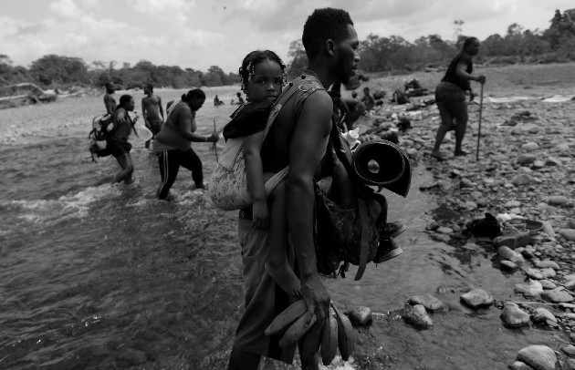 Panamá, a diferencia de otras naciones, ha asumido un compromiso humanitario con los migrantes que llegan a su territorio. Foto: EFE.