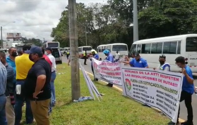 Debido a la pandemia, los transportistas se han visto afectados en sus ingresos. Foto: Mayra Madrid