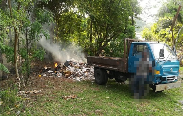 Se estima que unas 20 personas han sido sancionadas por los jueces de paz con multas entre 50 a 500 dólares por tirar basura en la vía pública. Foto: Eric Montenegro