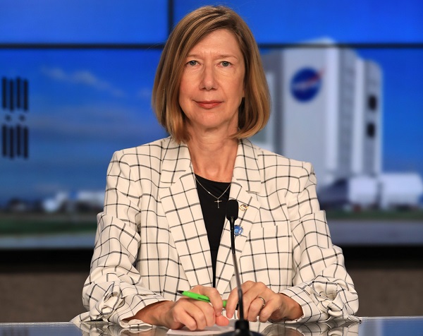 Fotografía de archivo fechada el 29 de septiembre 2020 y cedida por la NASA donde aparece Kathy Lueders, administradora asociada de exploración humana y operaciones en la sede de la NASA. Foto: EFE