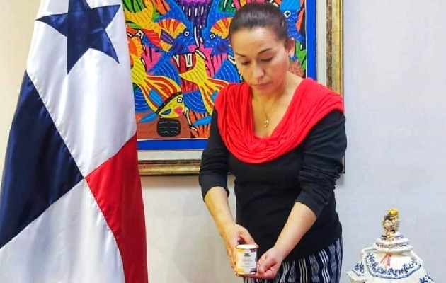 La Embajada de Panamá en Israel habilitó un chat constante con miembros de la comunidad para mayor orientación y comunicación. Foto: Cortesía