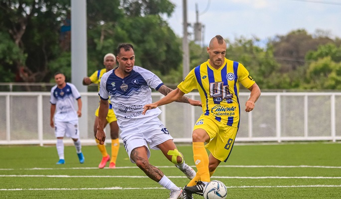 Duelo de líderes del torneo apertura del fútbol panameño terminó sin goles