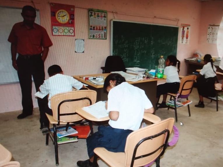Desde abril pasado, un grupo de escuelas multigrado en esta provincia brindan tutoría a estudiantes. Foto: Eric A. Montenegro.