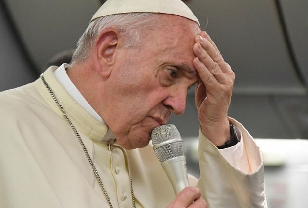 El papa Francisco pidió el cese de la