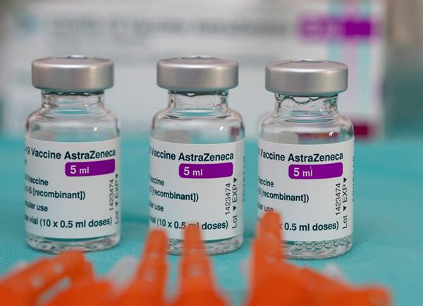El segundo lote de 77 mil 400 dosis de AstraZeneca arribaron a suelo patrio el 11 de mayo. EFE