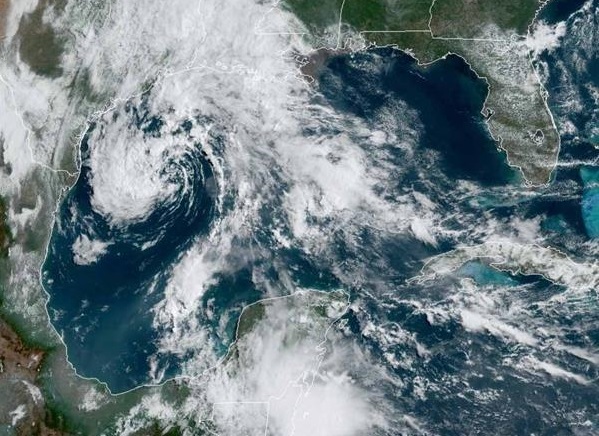 Fotografía muestra la ubicación del sistema de baja presión en el Golfo de México