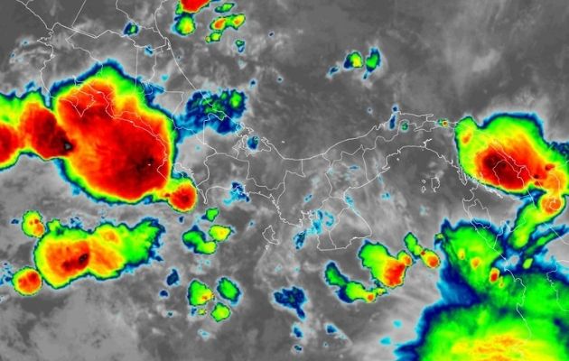 En horas de la noche se espera aguaceros aislados con posible actividad eléctrica en Veraguas y Darién.