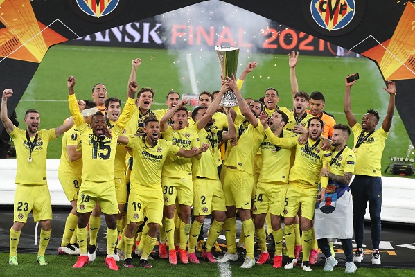 Villarreal ganó su primer título continental en sus 98 años de historia. Foto: EFE