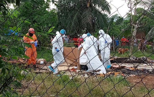 El cadáver estaba presuntamente desmembrado dentro de una letrina en uno de los terrenos ocupados por precaristas. Foto: Mayra Madrid