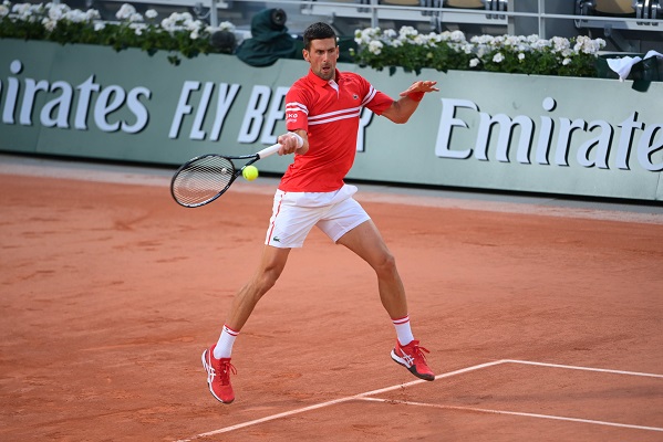 Djokovic en la segunda ronda deberá afrontar a el uruguayo Pablo Cuevas. Foto: Cortesía @rolandgarros