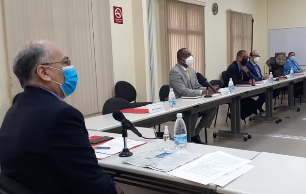La comisión está integrada por 12 miembros. Foto: Víctor Arosemena