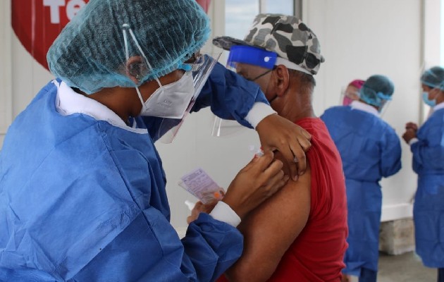 Amplían intervalo de aplicación de dosis de Astrazeneca en Panamá. Foto: Cortesía Minsa