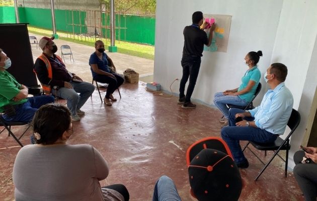 Este taller permitió conocer cómo inciden y se relacionan los distintos actores en la gestión de residuos de Tonosí.