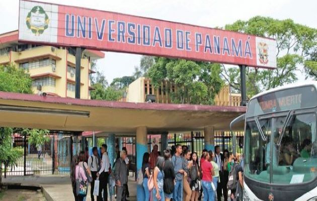 Los estudiantes de primer ingreso se mantendrán en sus hogares. Foto: Archivo