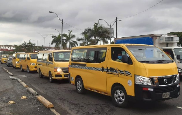 Se tomarán en cuenta a otros dueños de buses cuyas unidades no participaron anteriormente para que todos puedan recibir algún beneficio. Foto: Diomedes Sánchez