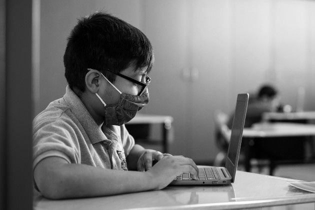Los colegios públicos no están preparados para asumir las enseñanzas requeridas para los retos de la modernización del país y del futuro. Carencia de un internet de calidad y velocidad. Foto: EFE.