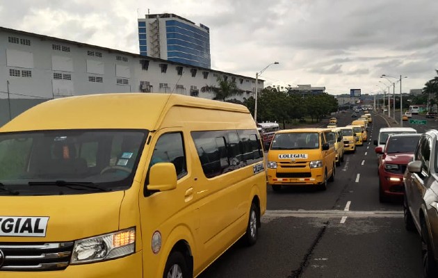 Se espera que unos 200 colegiales operen durante esta  fase de la campaña de vacunación en los centros ubicados en las costas y montañas. Foto: Diomedes Sánchez 