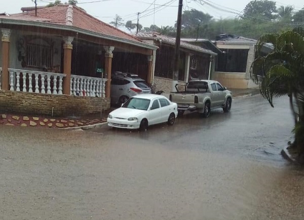 Las inundaciones se reportaron en en la plaza Valencia, en Villa Zaita. Foto: Cortesía Sinaproc