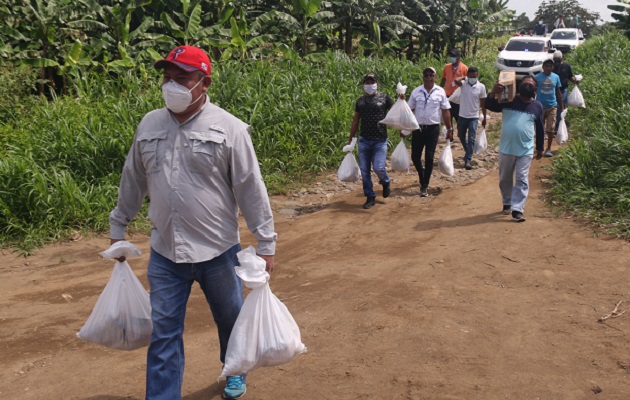 Todas las bolsas con comida tienen guías para rastrearlas. Foto: Cortesía Ministerio de Gobierno