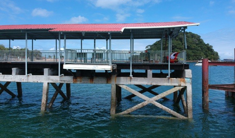 Muelle de la isla de Taboga. 