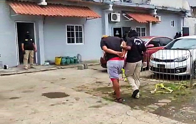 Un total de ocho personas fueron capturadas. Foto: Eric Montenegro