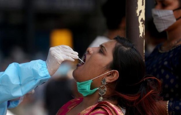 La variante india podría convertirse en la más predominante en el mundo. Foto: EFE