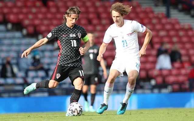 Croacia pretende alcanzar los octavos de final en su último partido contra Escocia. Foto: EFE