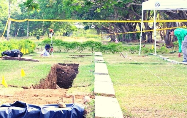 Exhumaciones de las víctimas de la invasión se realizan en el Jardín de Paz.