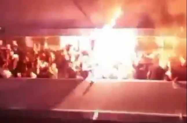 Hasta luz de bengala hubo en el