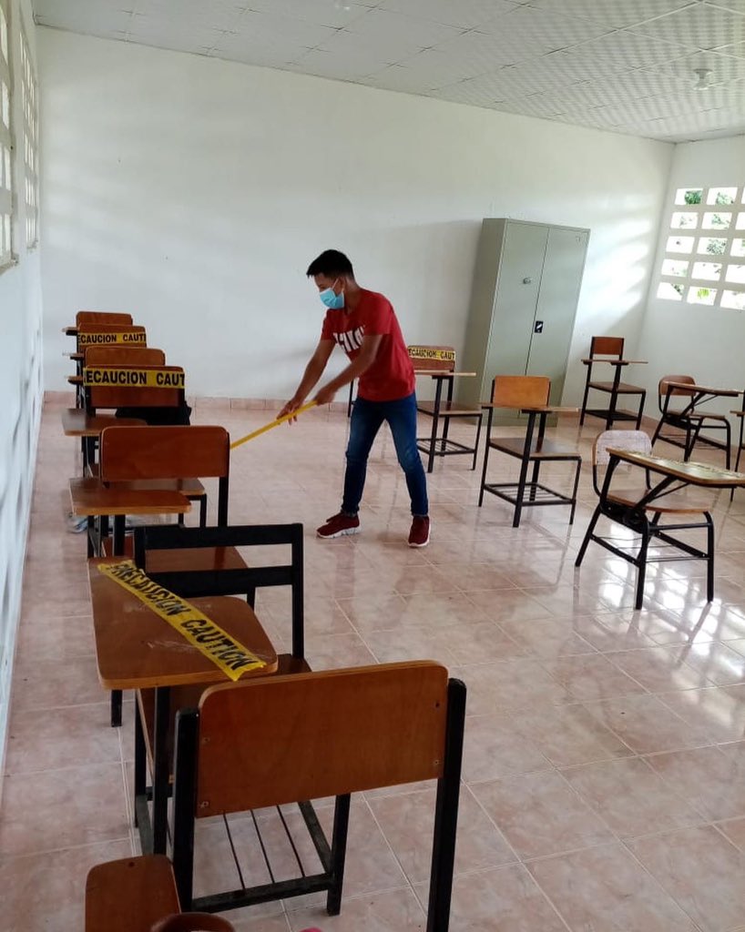 Escuelas del interior del país son las más afectadas. Foto: Archivo