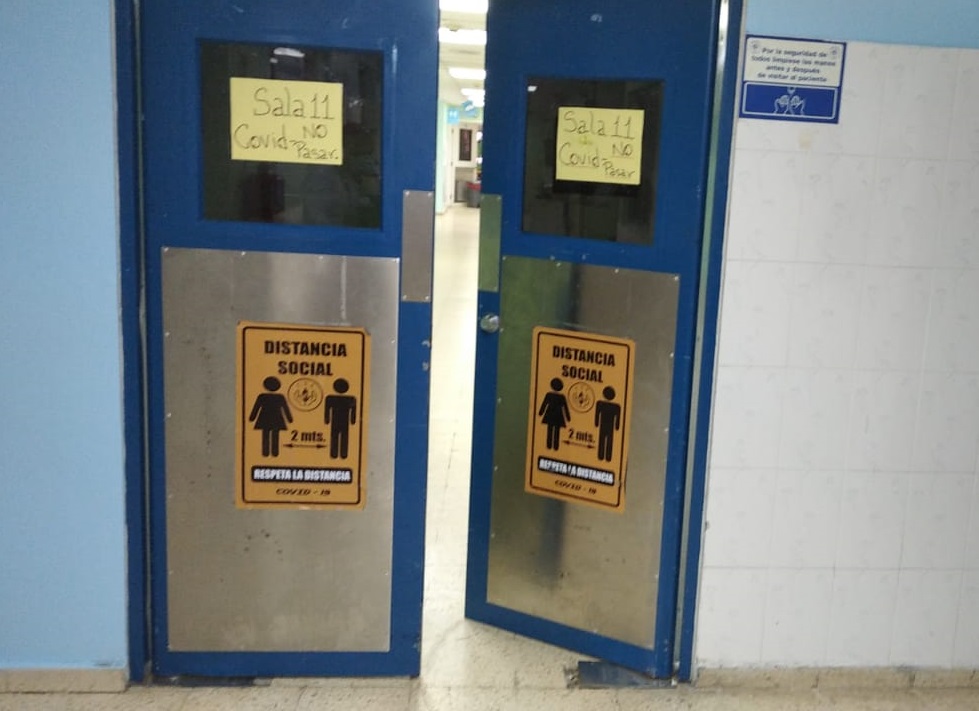 Personas jóvenes, unos con morbilidad y otros no, están llegando al hospital contagiados de covid-19. Foto: Diómedes Sánchez