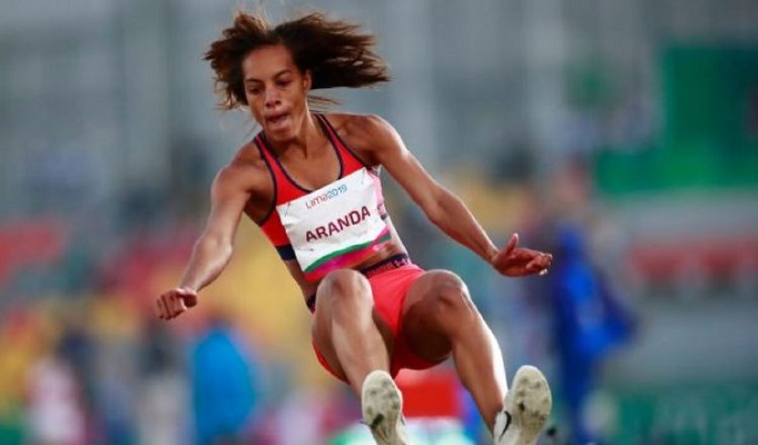 Nathalee Aranda, participará en salto largo en Tokio. Foto:COP