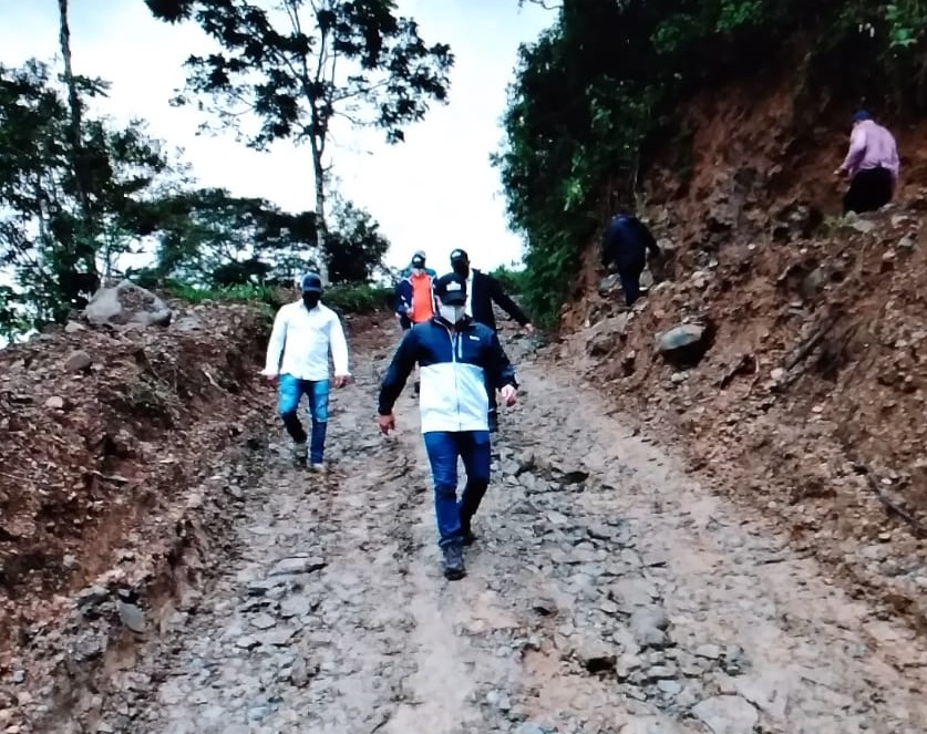 La empresa ININCO, S.A que ejecuta los trabajos en Cerro Silla de Pando, trabajará en horarios extendidos. Foto: Mayra Madrid