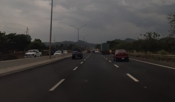 Estos proyectos viales representaría una alternativa al uso de la carretera Panamericana para los conductores que viajan al interior. Archivo