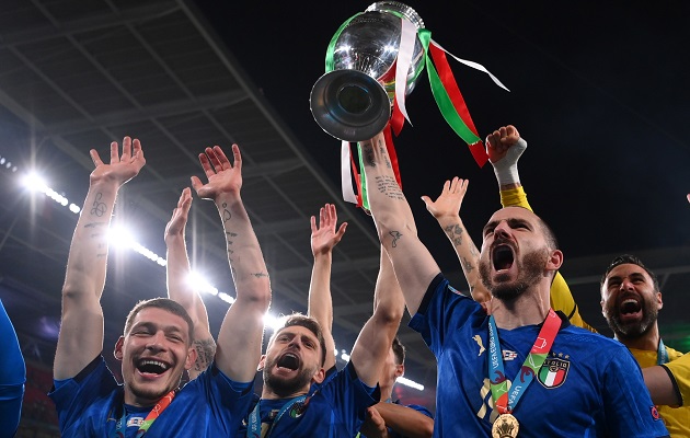 Italia entra el club de los bicampeones. Foto: EFE