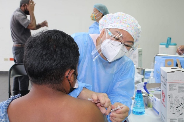 Panamá comenzó el programa nacional de vacunación contra la covid-19 el pasado 20 de enero, con los fármacos de Pfizer. 