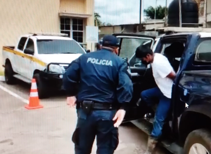 El imputado llegó al Órgano Judicial en David, custodiado por unidades policiales. Foto: Mayra Madrid 