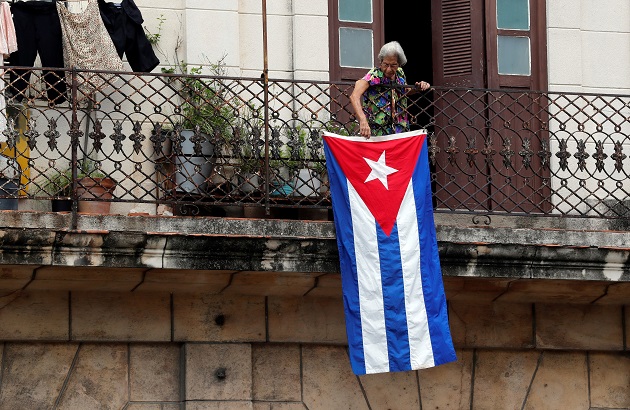 Las redes wi-fi privadas y en espacios públicos no dejaron de funcionar en Cuba, aunque con restricciones intermitentes de WhatsApp. Foto: EFE