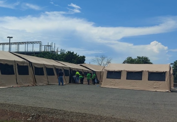 El hospital campaña está a un costado del hospital de la ciudad de Las Tablas. Foto: Thays Domínguez