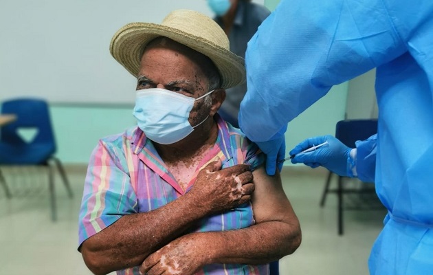 La vacunación contra la covid-19- empezó en enero de este año en Panamá. Foto: Cortesía Minsa