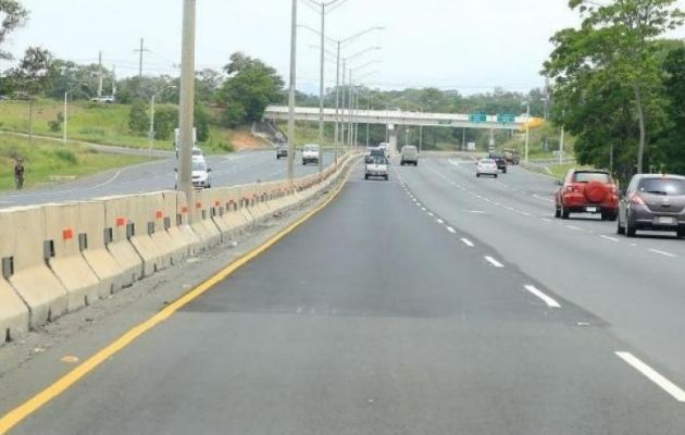 Autopista Arraiján- La Chorrera. 